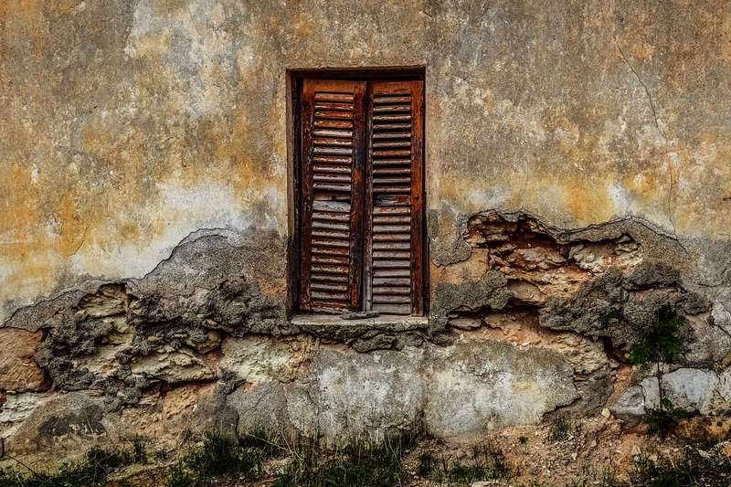 old house walls