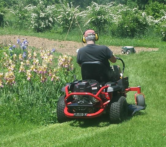 Best Zero-Turn Mower For 5 Acres